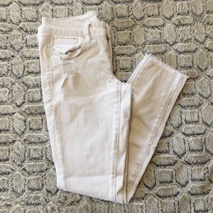Dollhouse White Ankle Length Distressed Jeans 1